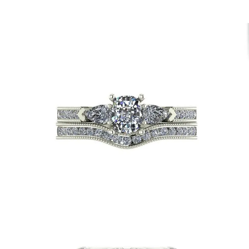 1.1ct Cushion Cut Diamond Gold Bridal Set - 01US28A