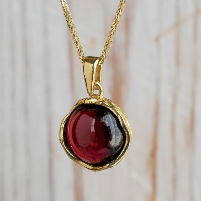 14K Yellow Gold Round Red Garnet 12mm Pendant