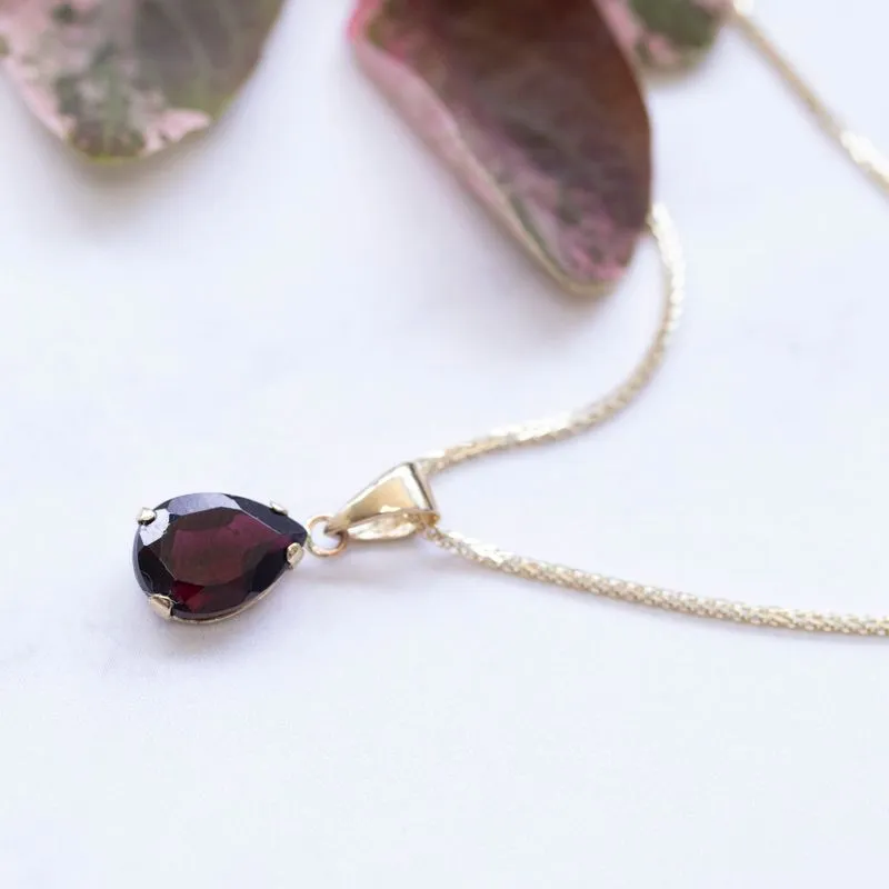 14K Yellow Gold Teardrop Red Garnet 7X10mm Pendant