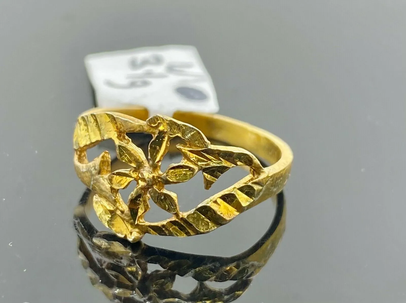 22k Ring Solid Gold ELEGANT Charm Ladies Floral Band SIZE 5 RESIZABLE r2115