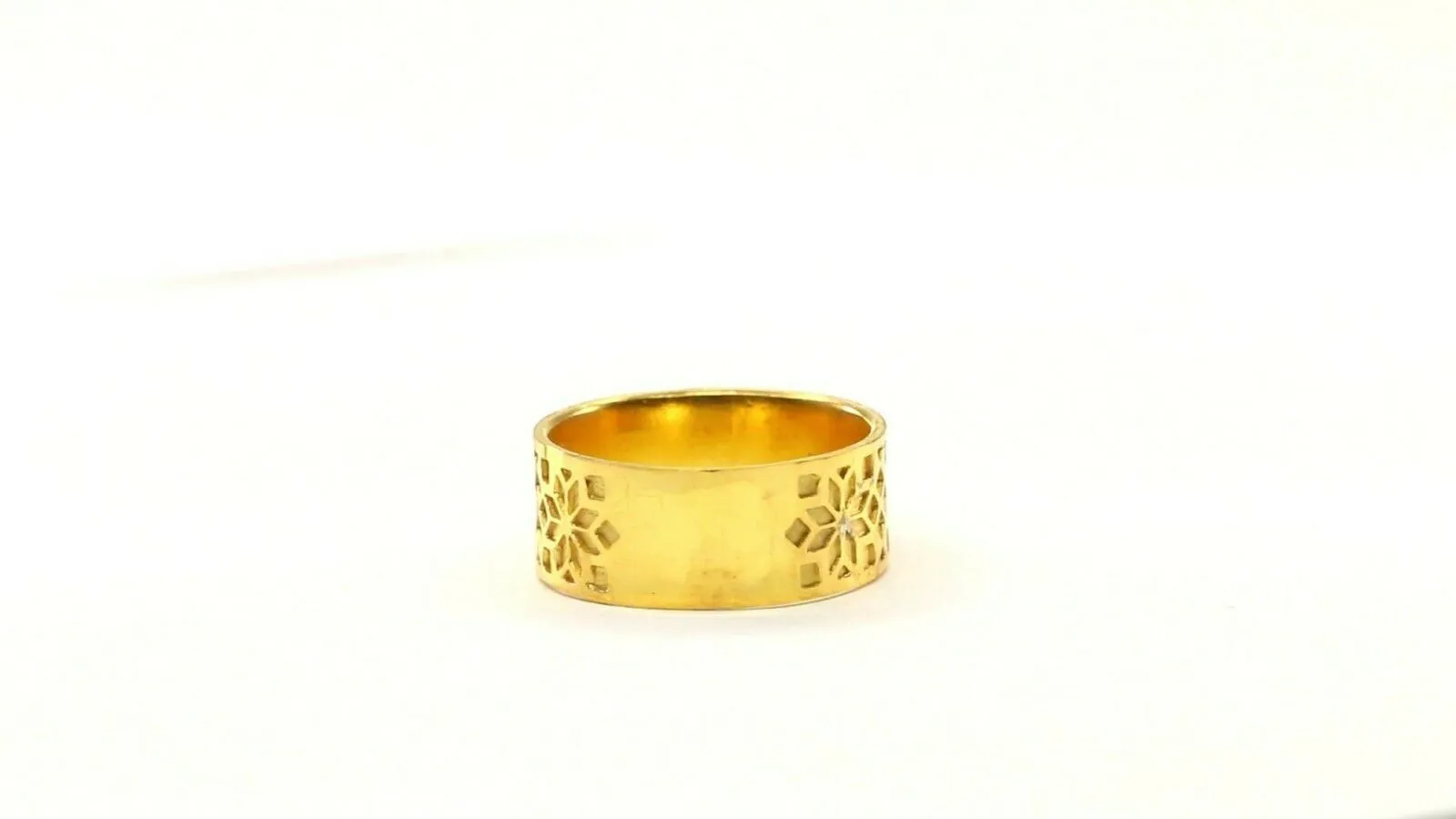 22k Ring Solid Gold ELEGANT Charm Ladies Floral Band SIZE 7.5 RESIZABLE r2293