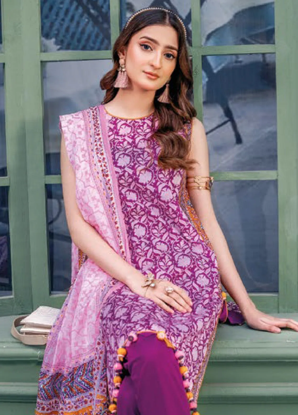 Gul Ahmed Printed Lawn Unstitched 3 Piece Suit - GA24EL CL-42132 B