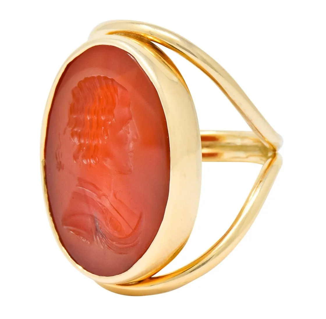 Large 1940’s Retro Carnelian Carved Male Silhouette Intaglio 14 Karat Yellow Gold Ring