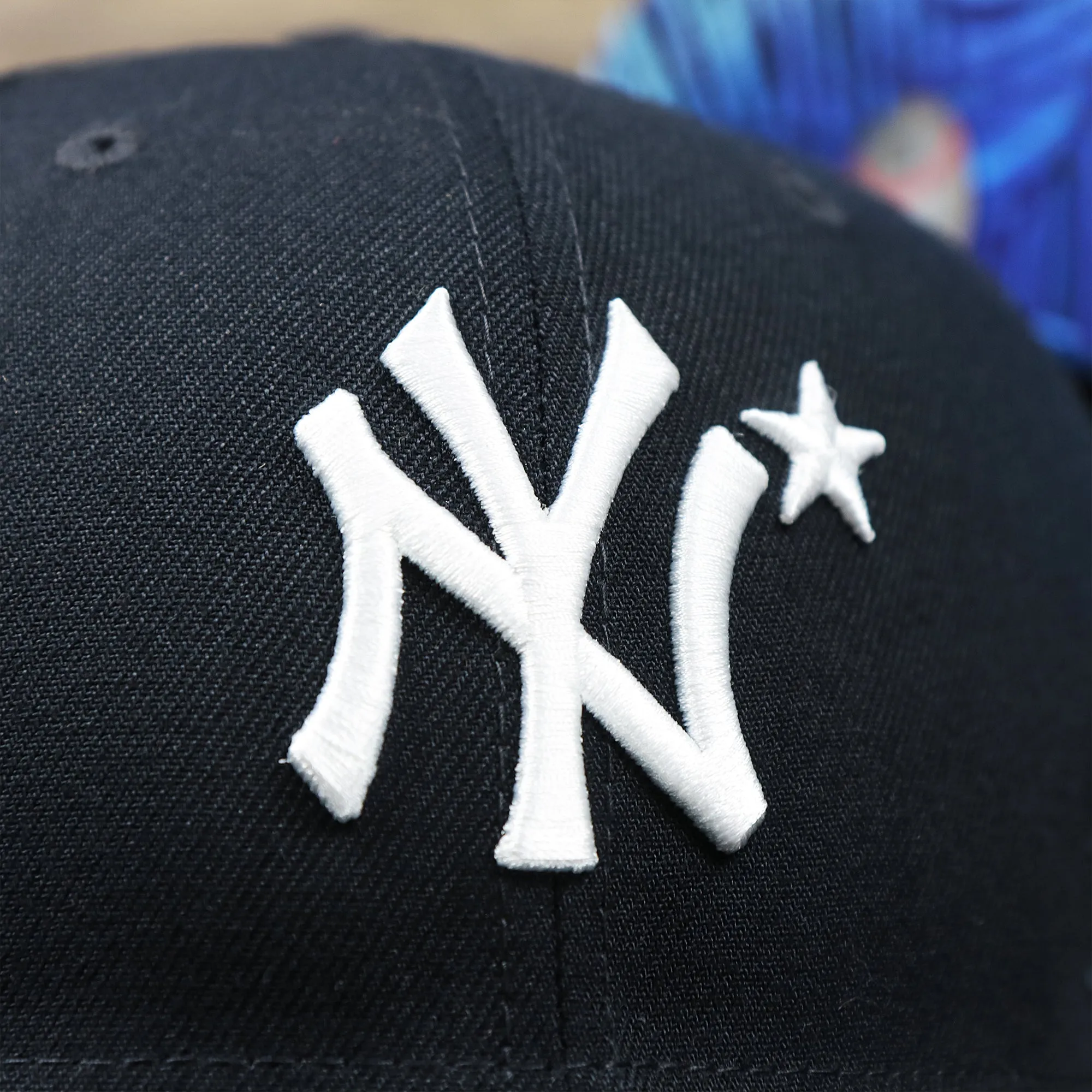 New York Yankees Metallic All Star Game MLB 2022 Side Patch 9Fifty Mesh Snapback | ASG 2022 Navy Blue Trucker Hat