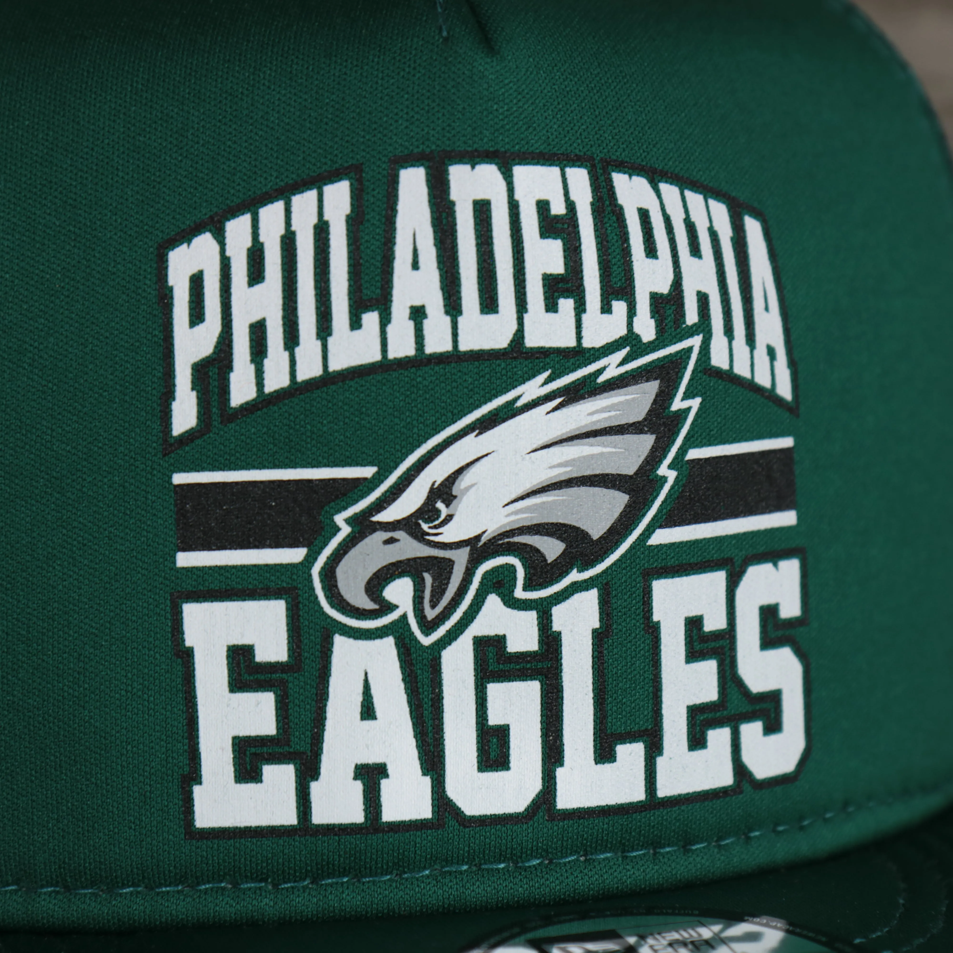 Philadelphia Eagles Trucker Gray Bottom 9Fifty Snapback | Green | OSFM