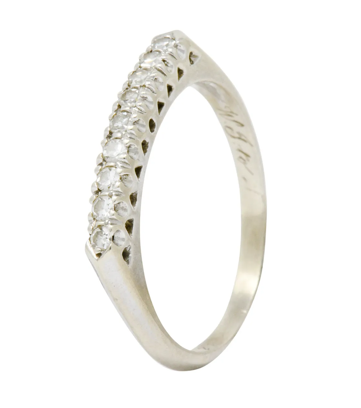 Retro 0.25 CTW Diamond 14 Karat White Gold Fishtail Stacking Band Ring