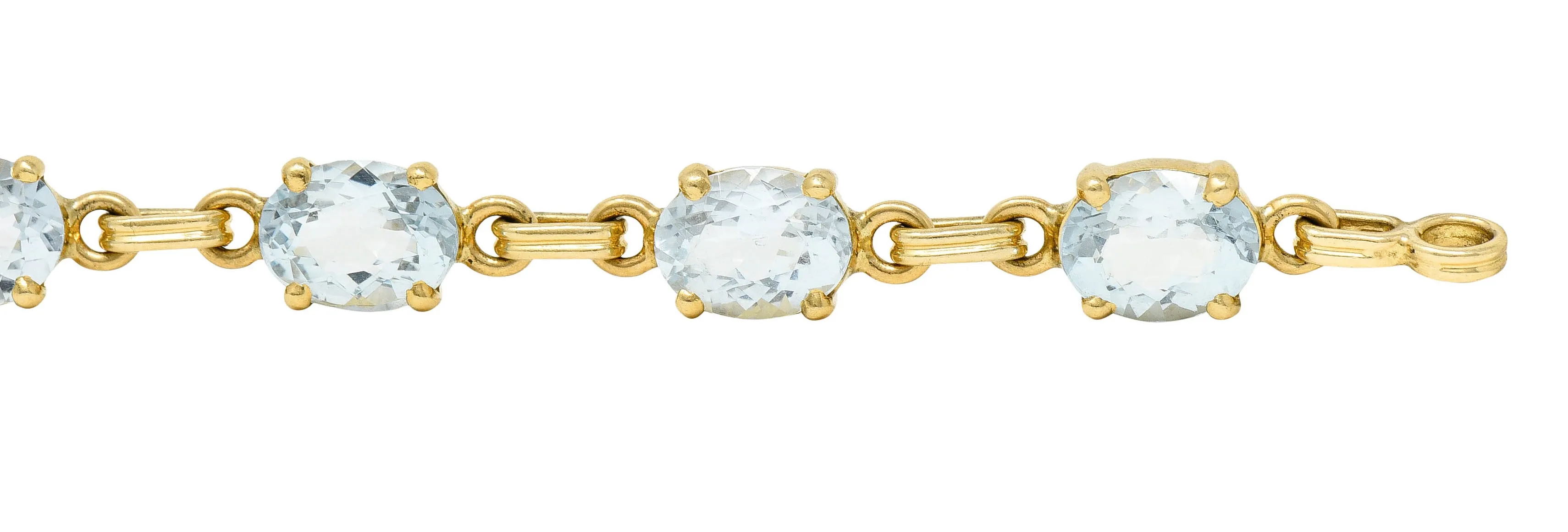 Retro 15.75 CTW Aquamarine 14 Karat Gold Link Bracelet