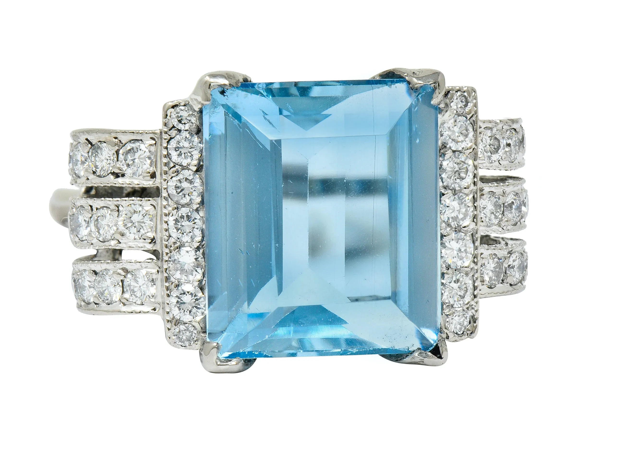 Retro 7.75 CTW Aquamarine Diamond 18 Karat Gold Scrolled Statement Ring