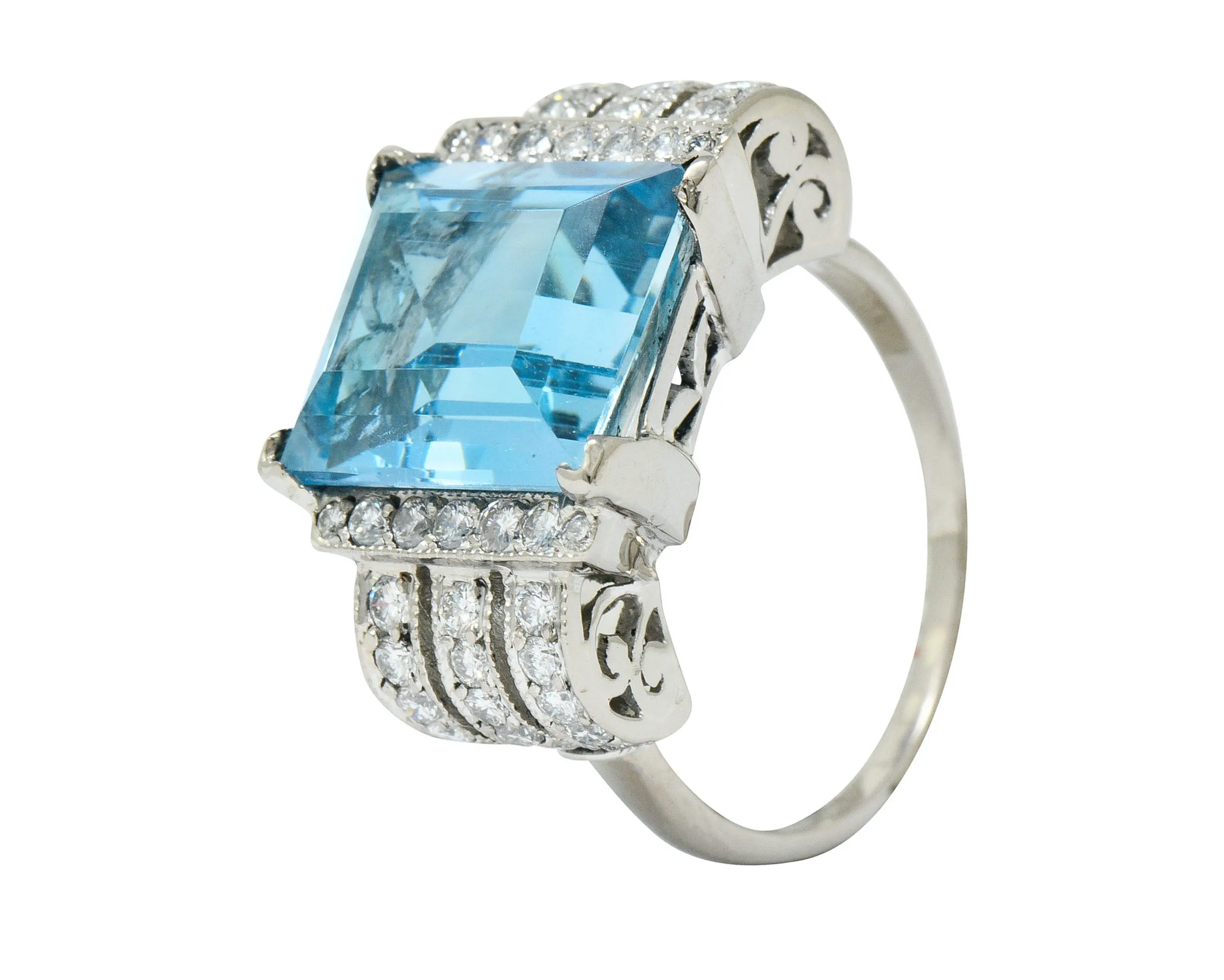 Retro 7.75 CTW Aquamarine Diamond 18 Karat Gold Scrolled Statement Ring