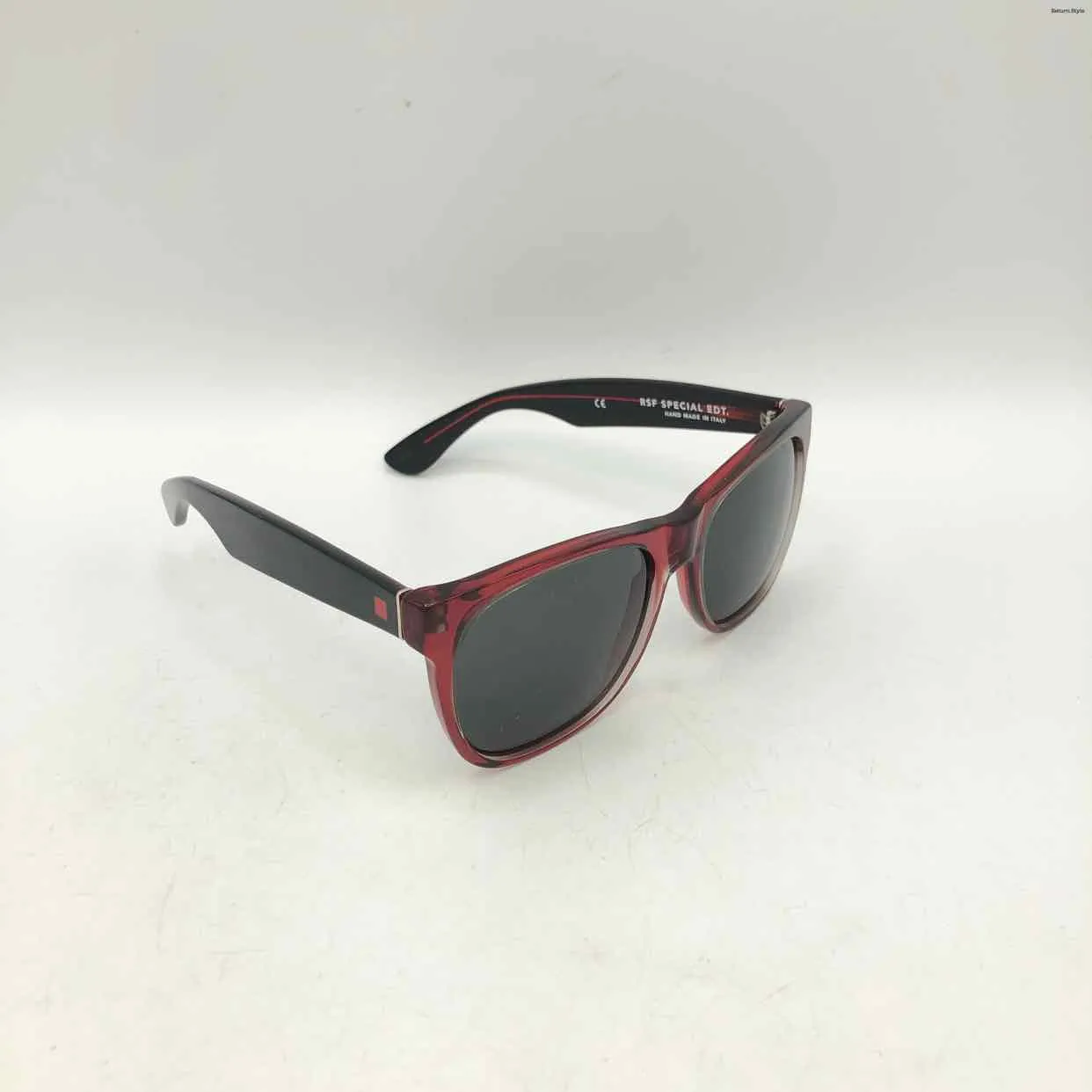 RETROSUPERFUTURE Red Sunglasses w/case