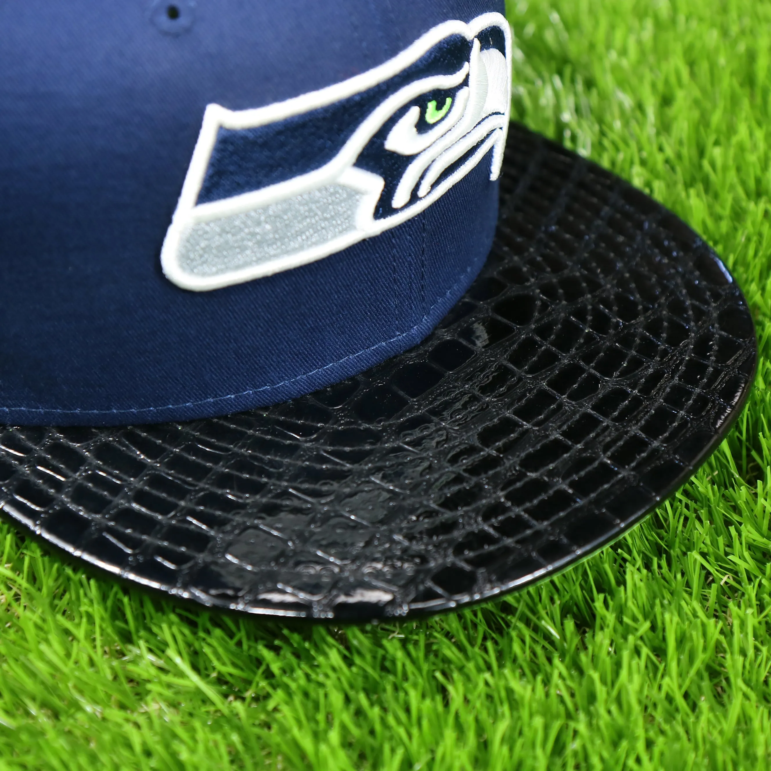 Seattle Seahawks Crocodile Brim Neon Green Bottom 9Fifty Strapback | Navy/Black