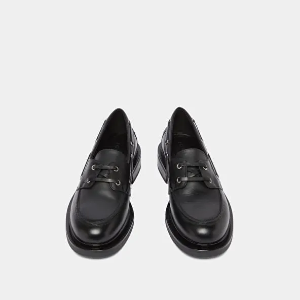 Thick lace-up Derbies in black leather