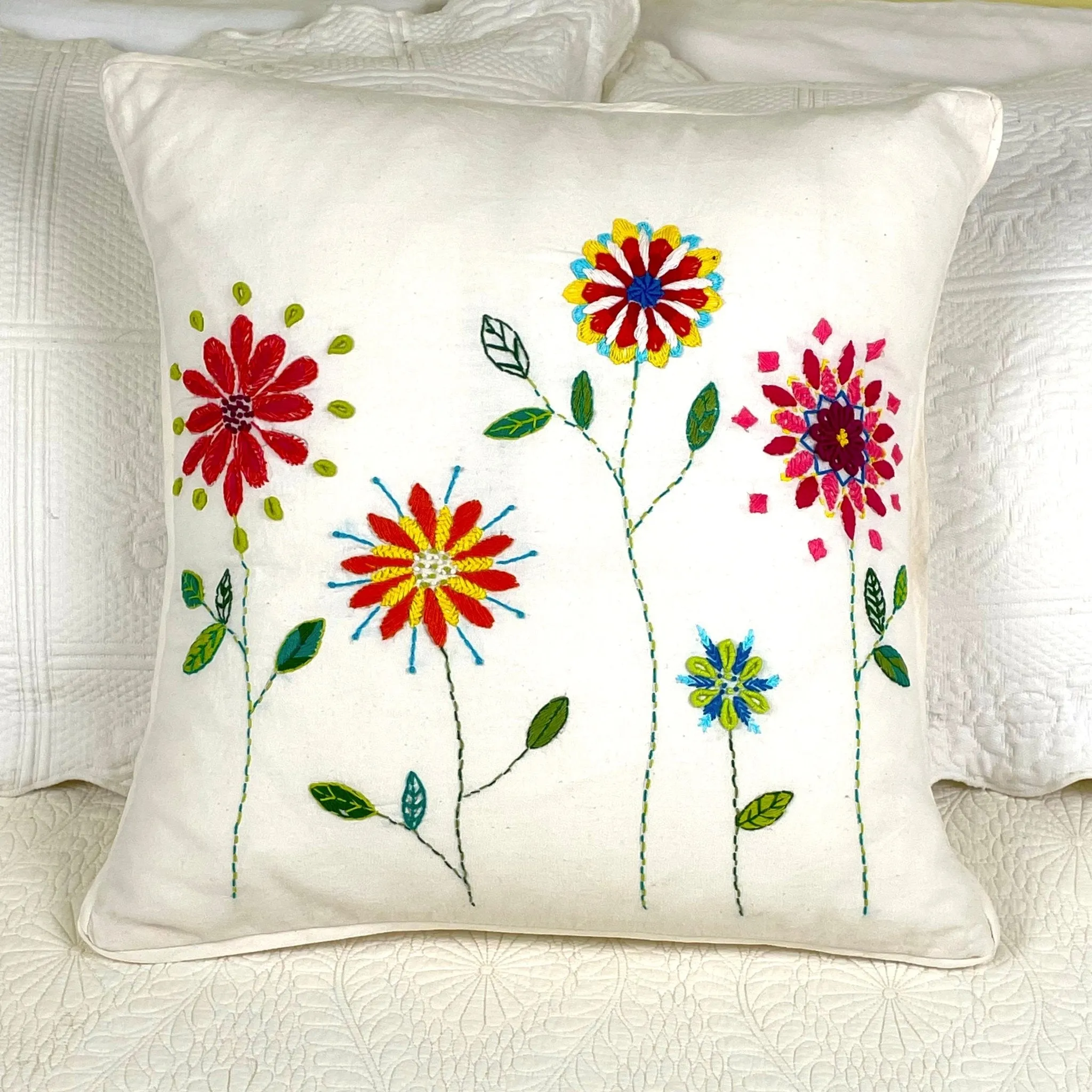 Tulipan Floral Pillow Covers